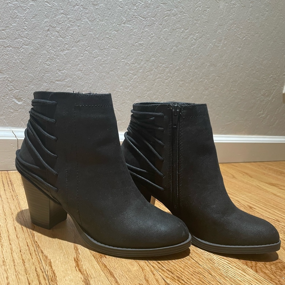 Candie’s Booties